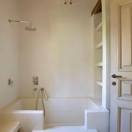Casa vacanze Beachfront Villa, Sun And Sea *